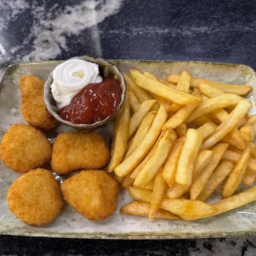 Nuggete pui cu cartofi pai (5 buc)